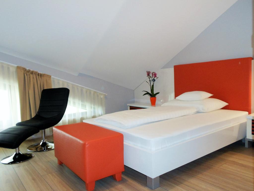 Gokart Hotel Kecskemet Ngoại thất bức ảnh